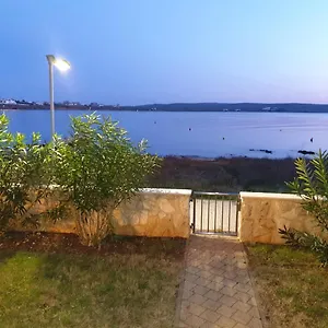 Summertime Apartmán Povljana